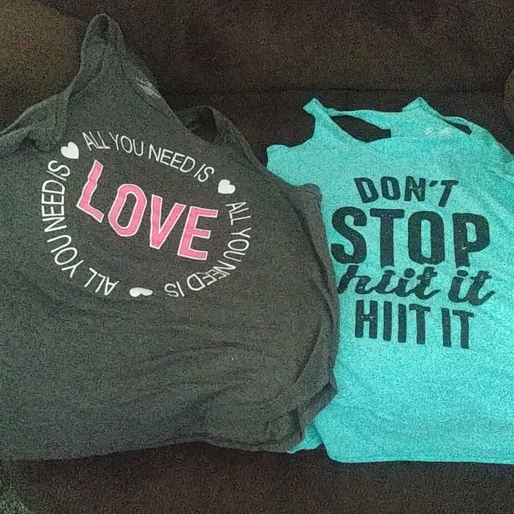 Womans active tops. Lot of four.